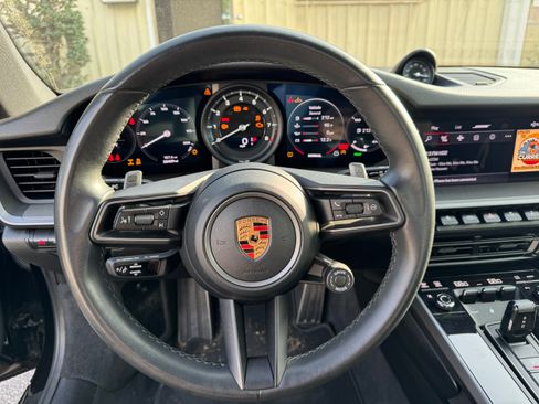 Used 2022 Porsche 911 Carrera 4 image 10