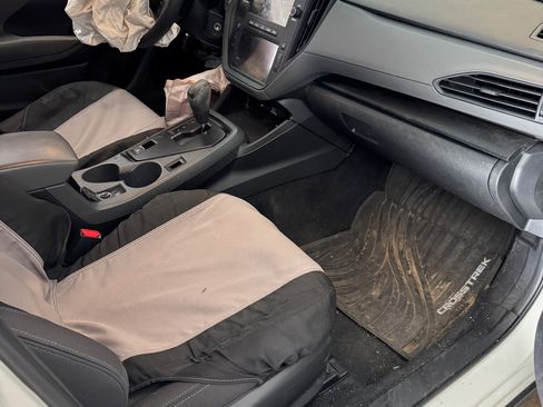 Used 2024 Subaru Crosstrek 2.0i image 10