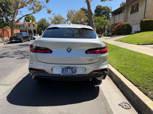 Used 2019 BMW X4 xDrive30i w/ M Sport Package AWD/4WD image 11