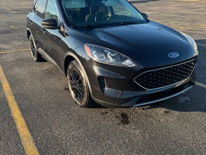 Used 2022 Ford Escape SE