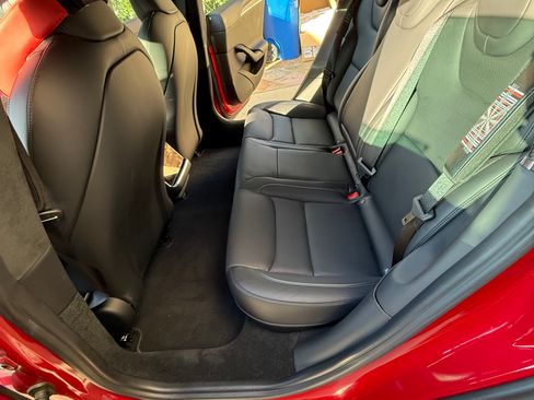 Used 2022 Tesla Model S Plaid image 28