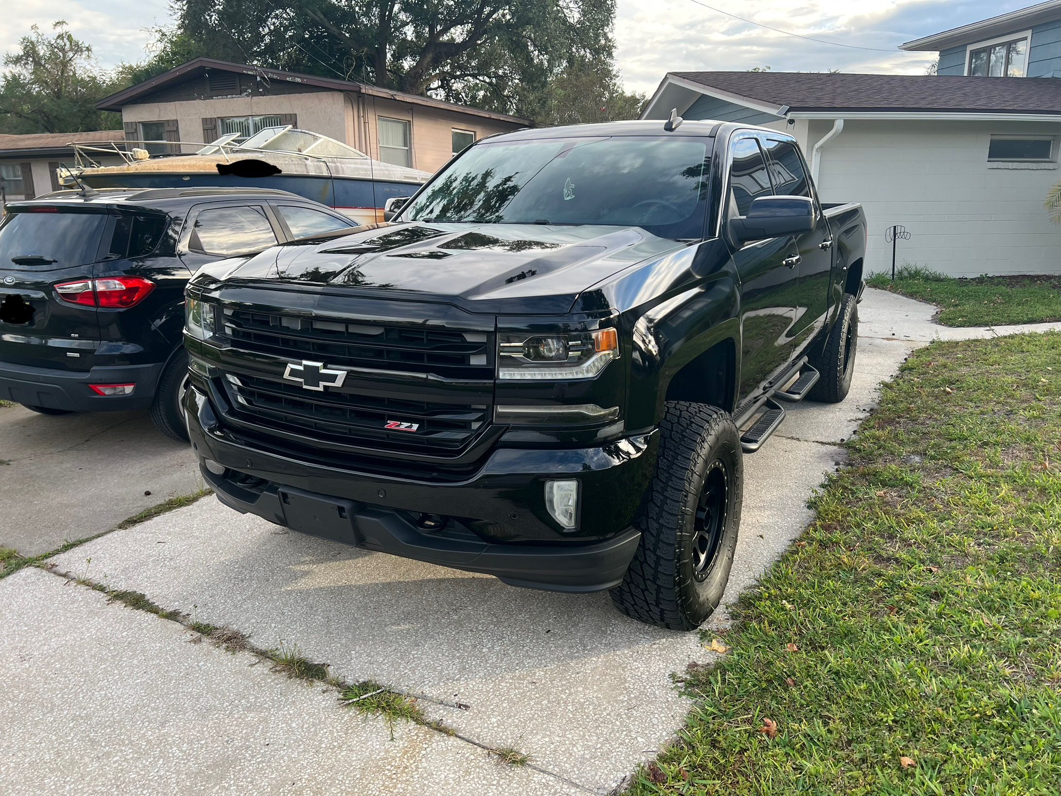 Used 2017 Chevrolet Silverado 1500 LTZ Z71 w/ Midnight Edition AWD/4WD image 2