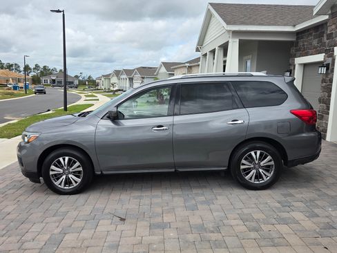 Used 2019 Nissan Pathfinder SL image 6