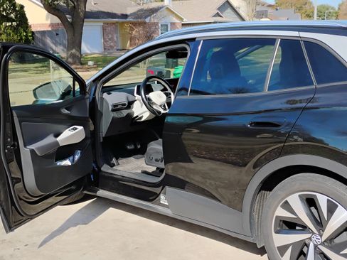 Used 2021 Volkswagen ID.4 1st Edition image 5
