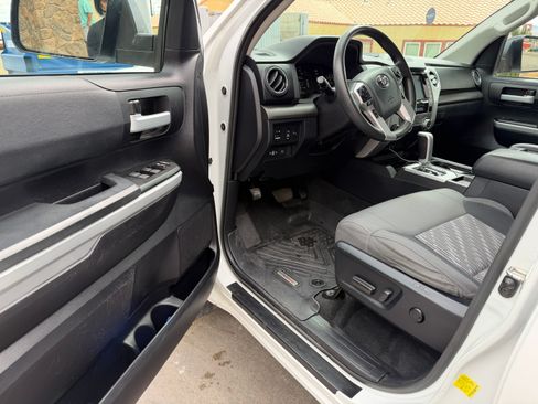 Used 2020 Toyota Tundra SR5 w/ TRD Off-Road Package image 9