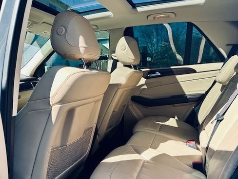 Used 2017 Mercedes-Benz GLE 350 4MATIC image 12