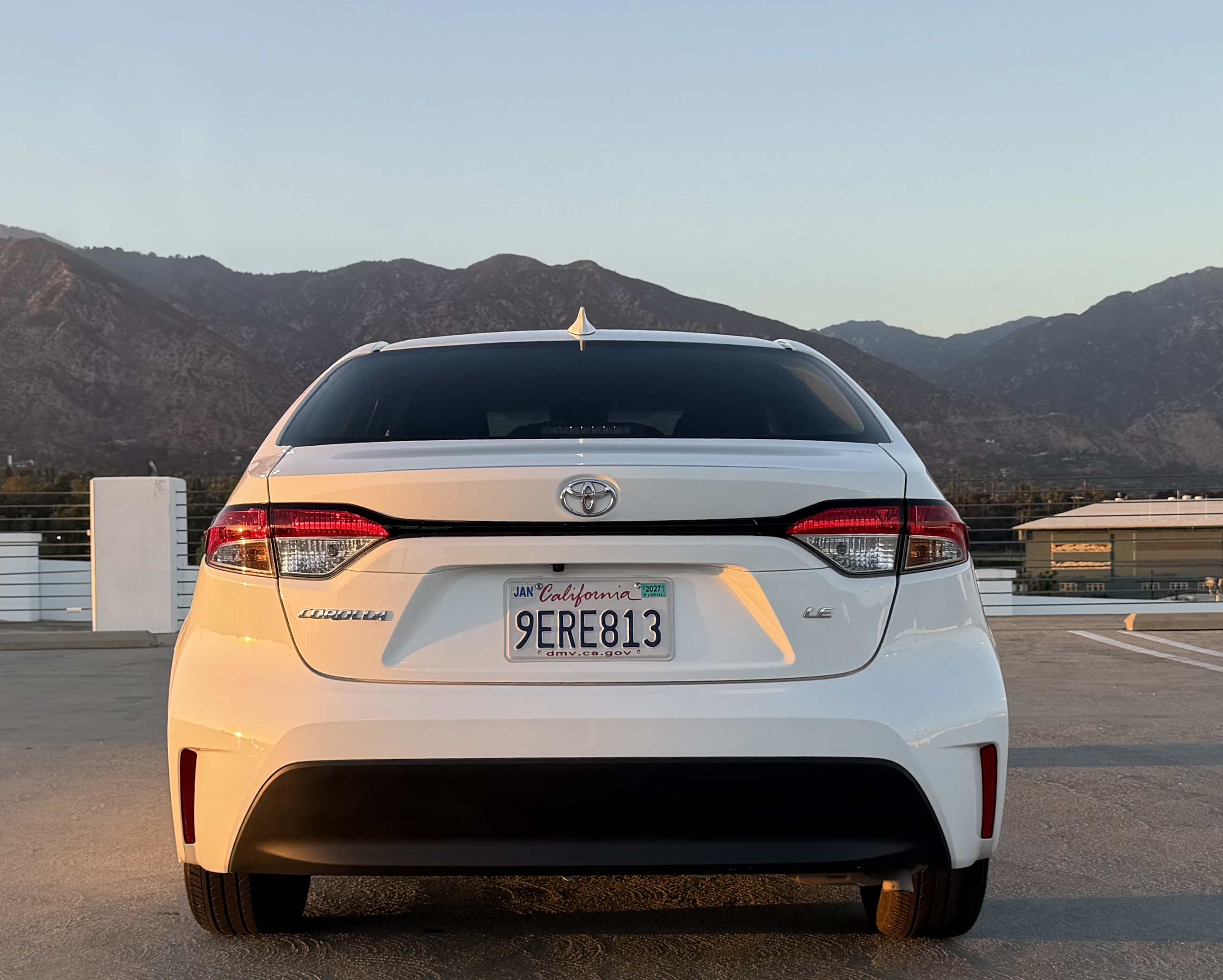 Used 2023 Toyota Corolla LE FWD image 8