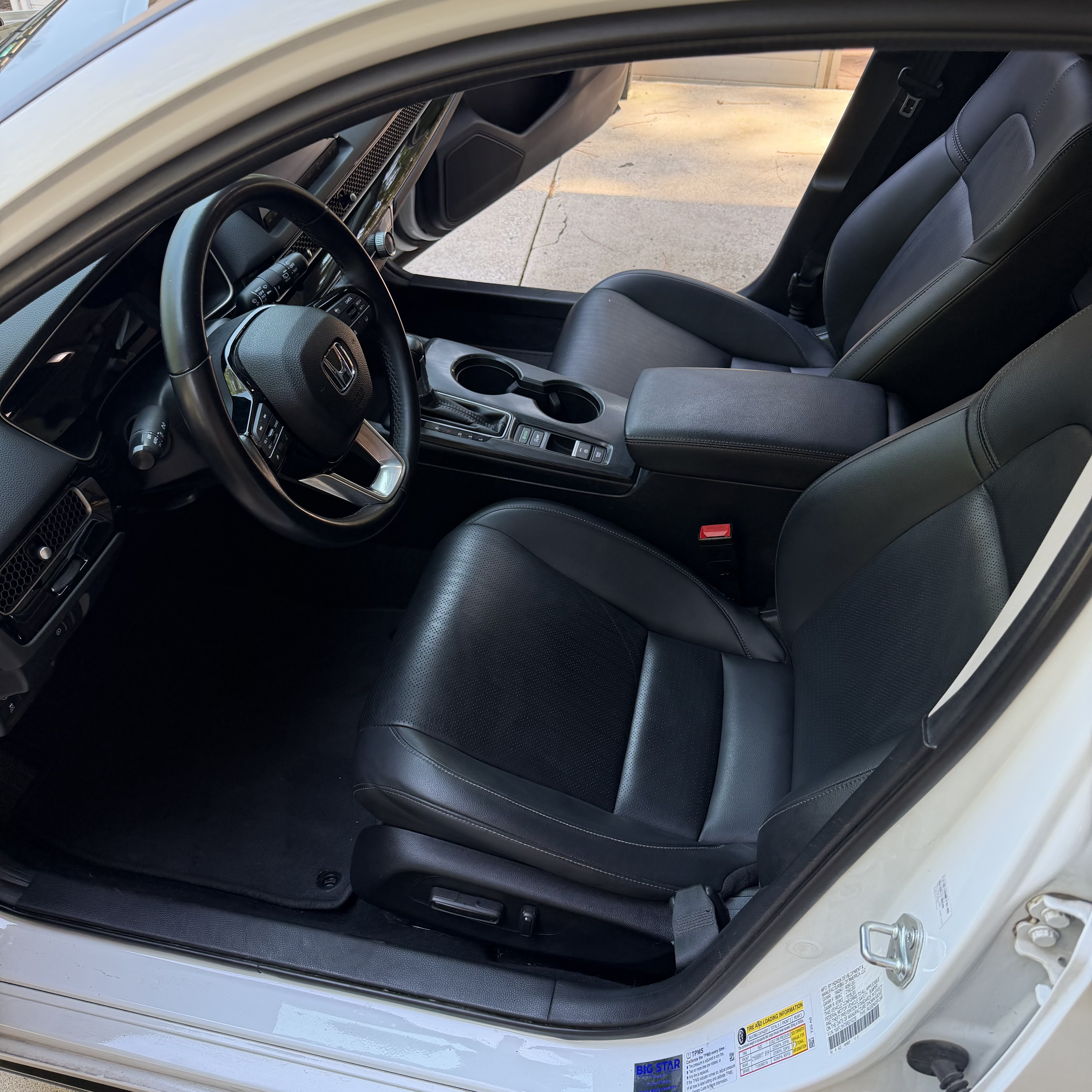 Used 2024 Honda Civic EX-L image 4