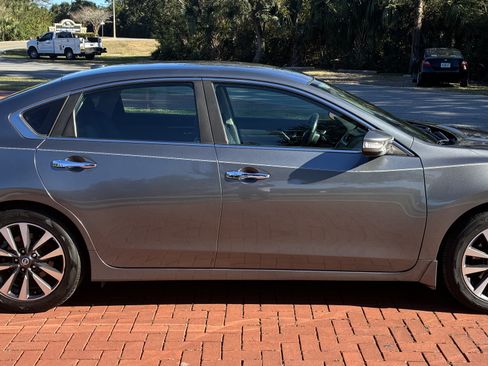 Used 2016 Nissan Altima 2.5 SL image 1