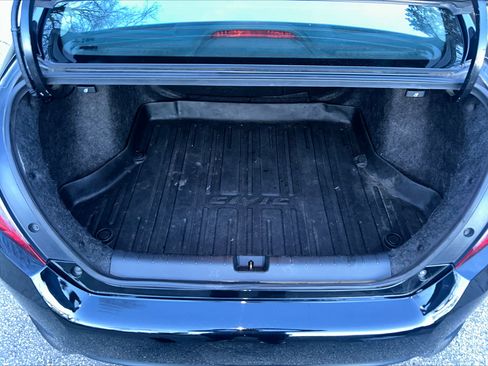 Used 2018 Honda Civic EX image 13