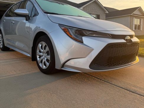 Used 2022 Toyota Corolla LE image 1