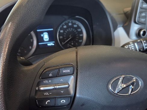 Used 2021 Hyundai Kona SE image 10