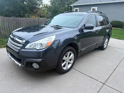 Used 2013 Subaru Outback 3.6R Limited w/ Moonroof Pkg