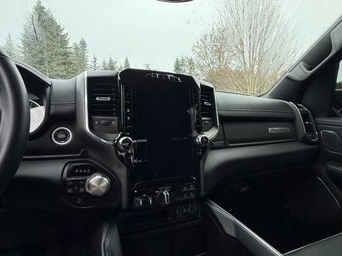 Used 2024 RAM 1500 Laramie image 14