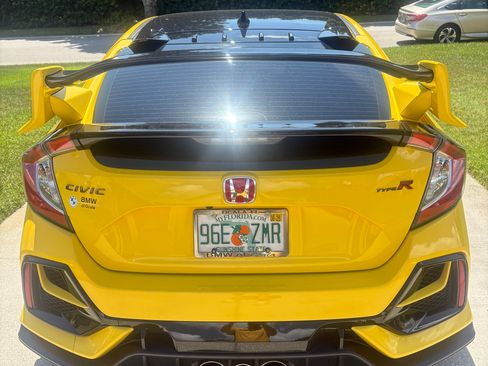 Used 2021 Honda Civic Type R Limited image 8
