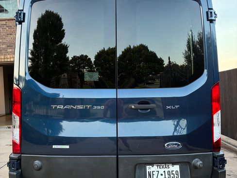 Used 2019 Ford Transit 350 XLT RWD image 8