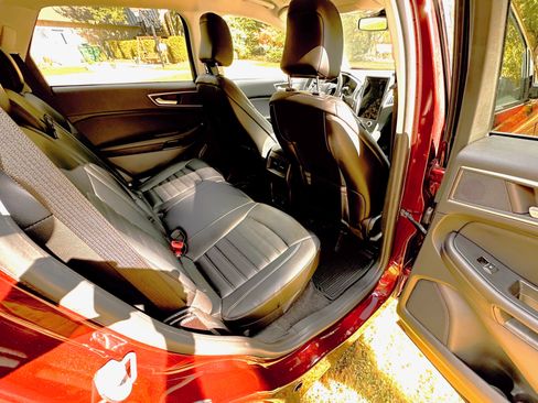 Used 2023 Ford Edge SEL w/ Convenience Package image 20