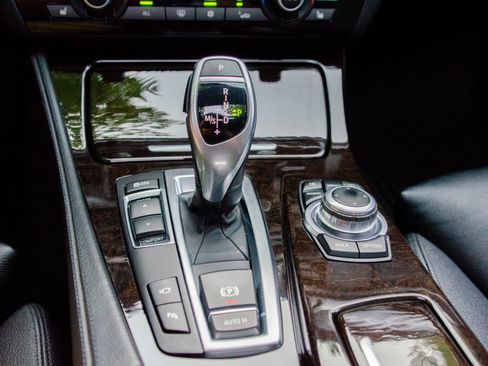 Used 2012 BMW 535i Sedan image 18