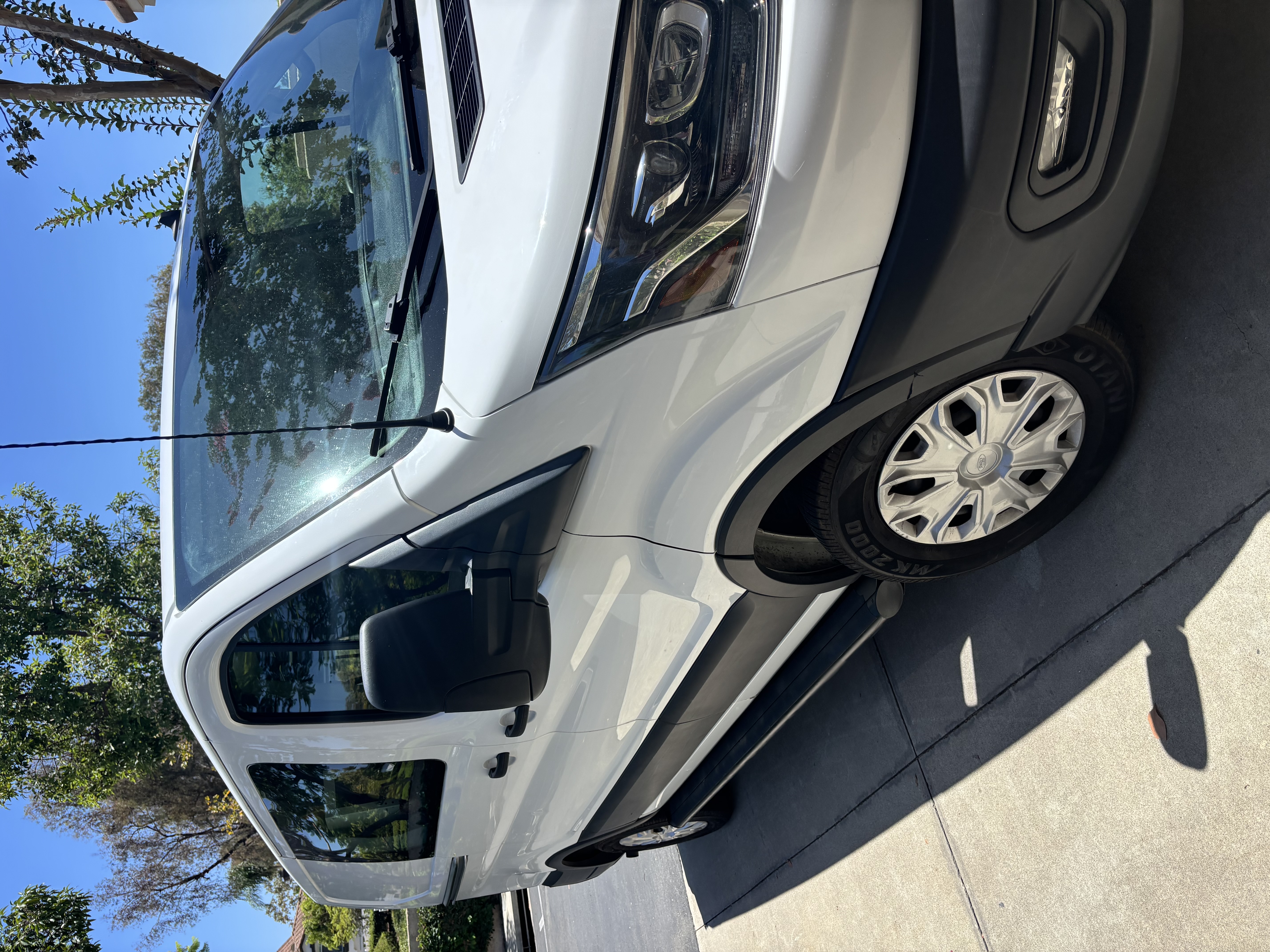 Used 2023 Ford Transit 250 Low Roof w/ Exterior Upgrade Package RWD image 4