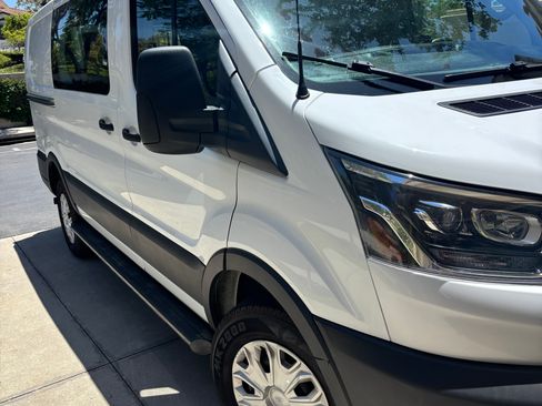 Used 2023 Ford Transit 250 Low Roof w/ Exterior Upgrade Package RWD image 4