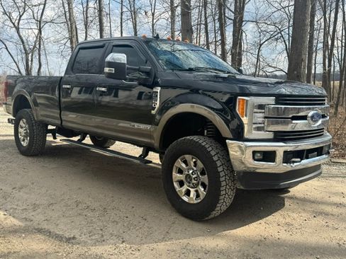Used 2019 Ford F350 King Ranch w/ King Ranch Ultimate Package AWD/4WD image 10