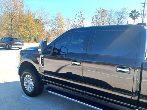 Used 2021 Ford F250 Lariat w/ Chrome Package AWD/4WD image 1
