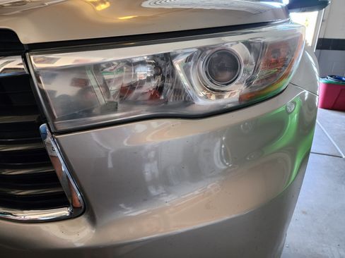 Used 2014 Toyota Highlander Limited image 23