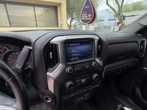 Used 2019 Chevrolet Silverado 2500 LT w/ LT Convenience Package image 14