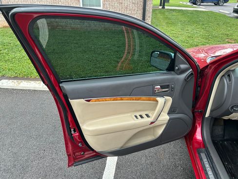 Used 2012 Lincoln MKZ FWD image 13