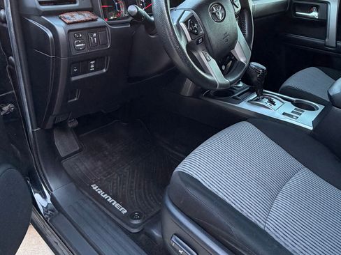 Used 2016 Toyota 4Runner Trail Premium AWD/4WD image 20