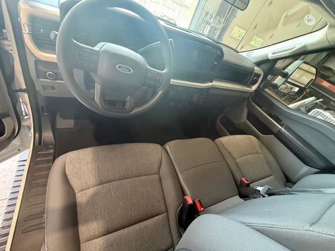 Used 2024 Ford F250 XL w/ STX Appearance Package AWD/4WD image 16