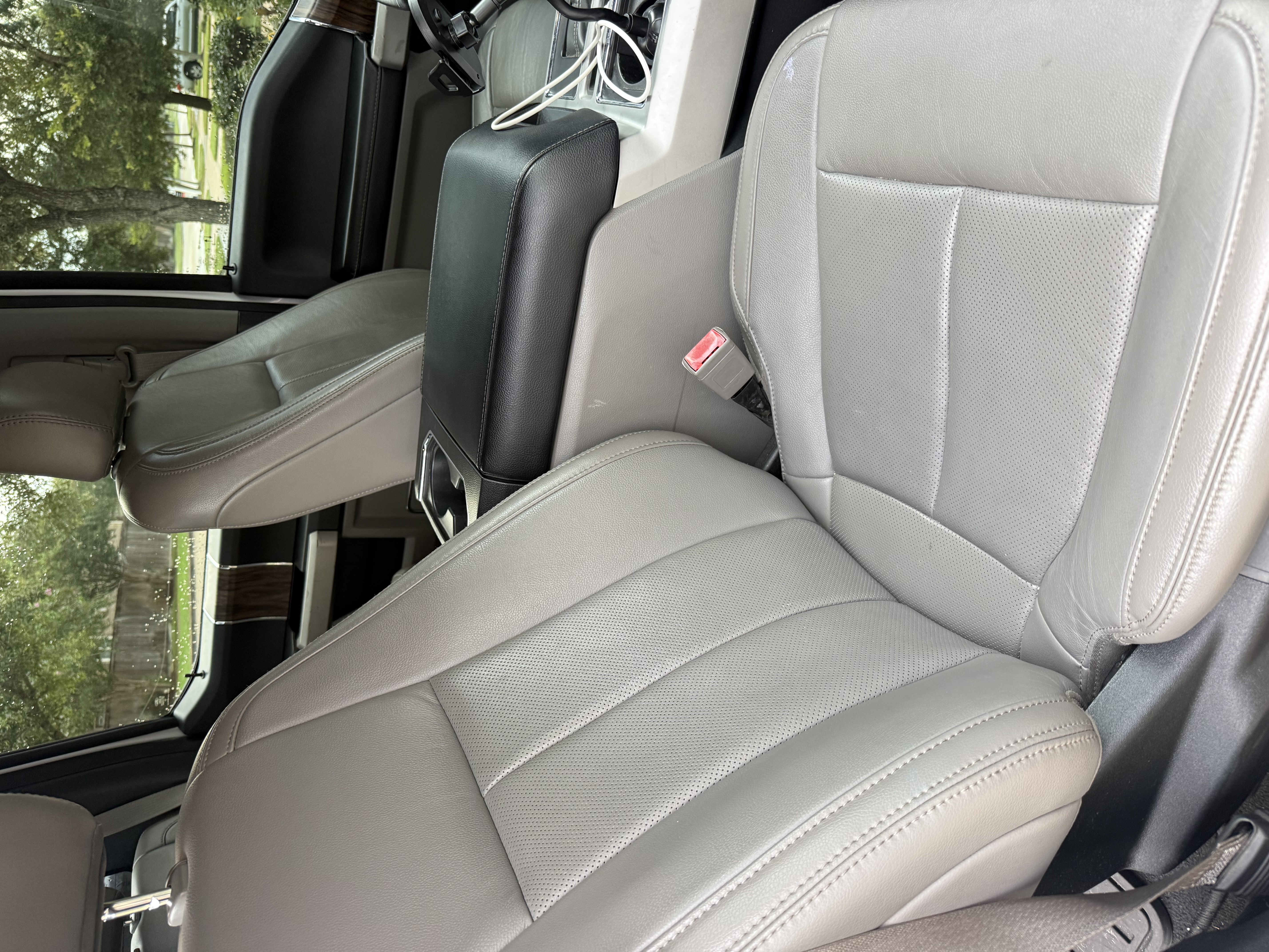 Used 2020 Ford F150 Lariat RWD image 11