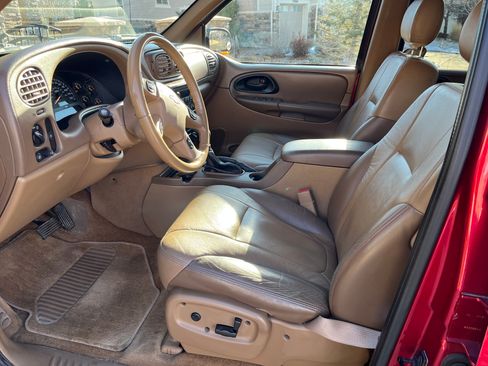 Used 2002 Chevrolet TrailBlazer LTZ w/ Shield Pkg image 10