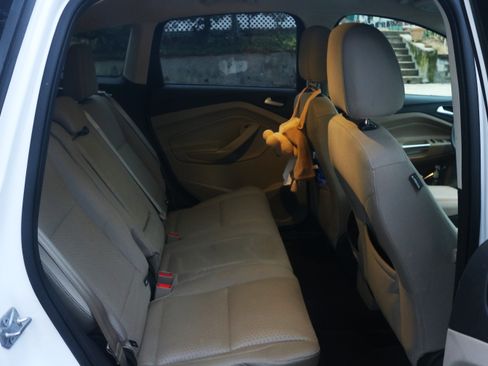 Used 2017 Ford Escape SE image 13