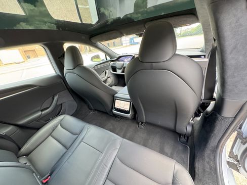 Used 2022 Tesla Model S Standard Range image 15