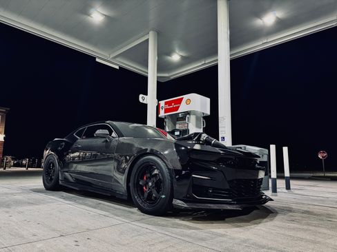 Used 2019 Chevrolet Camaro SS image 6
