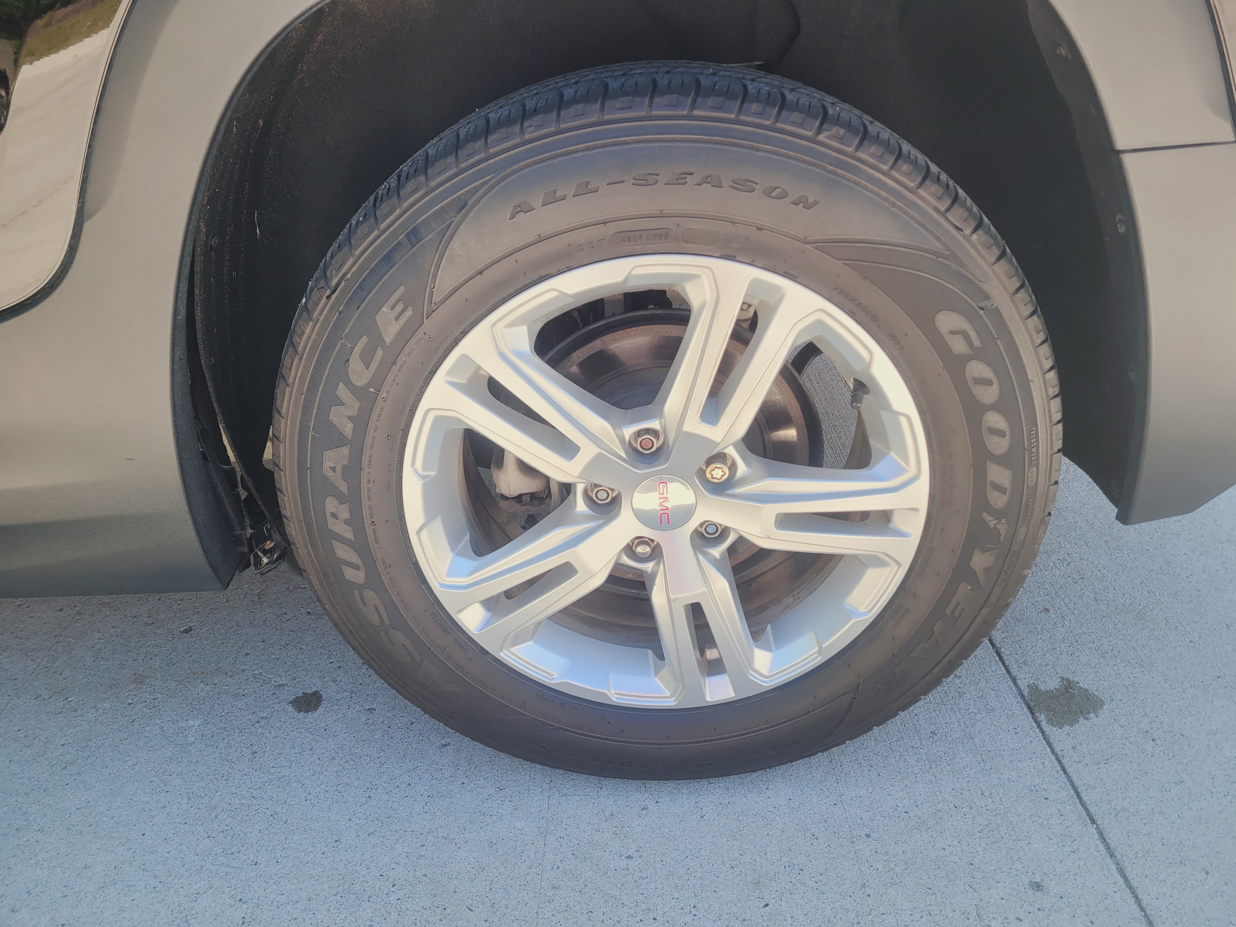 Used 2019 GMC Terrain SLE w/ Driver Convenience Package FWD image 15