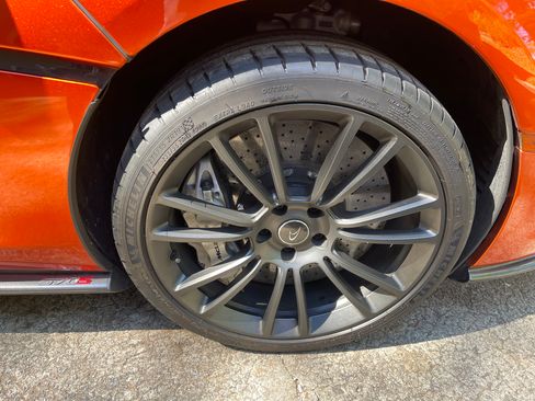 Used 2017 McLaren 570S Coupe image 10