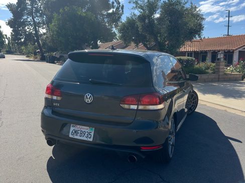 Used 2010 Volkswagen GTI 2-Door FWD image 5