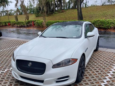 Used 2013 Jaguar XJ AWD image 8