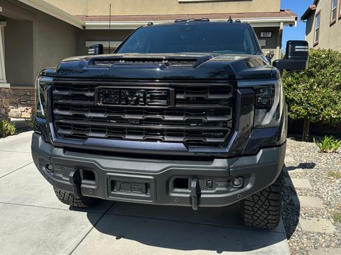 Used 2024 GMC Sierra 2500 AT4X w/ AT4X AEV Edition AWD/4WD image 26