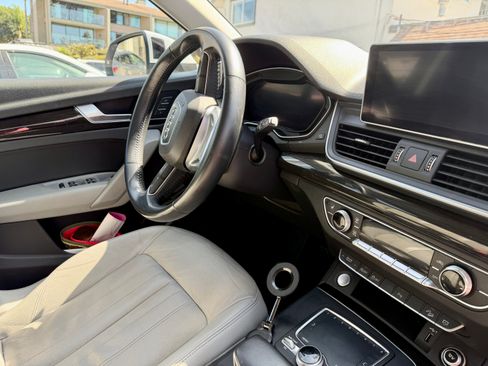 Used 2018 Audi Q5 2.0T Premium Plus w/ Premium Plus Package AWD/4WD image 9