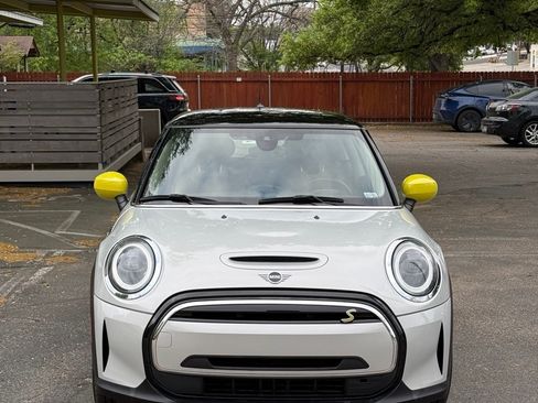 Used 2022 MINI Cooper SE image 2