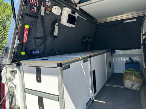 Used 2015 RAM 2500 Tradesman w/ Chrome Appearance Group AWD/4WD image 22