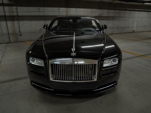 Used 2015 Rolls-Royce Wraith image 6