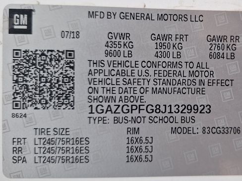 Used 2018 Chevrolet Express 3500 LT w/ LT Preferred Equipment Group image 10