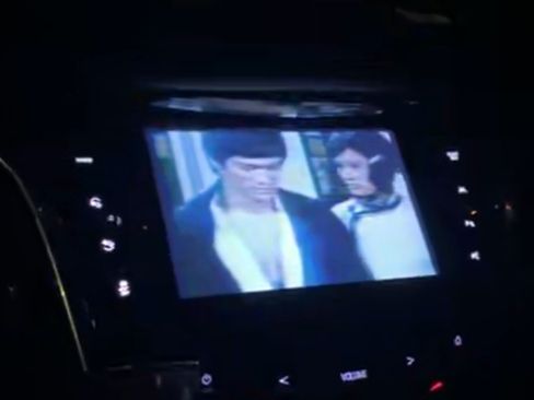 Used 2018 Cadillac Escalade ESV Premium Luxury image 16