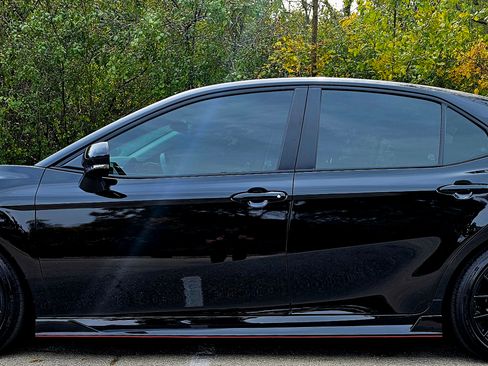 Used 2024 Toyota Camry image 6