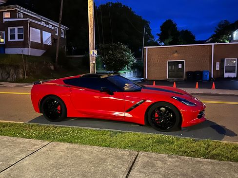 Used 2016 Chevrolet Corvette Stingray Coupe w/ 3LT Preferred Equipment Group image 1
