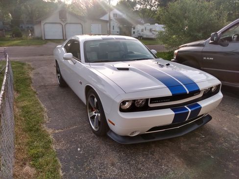 Used 2011 Dodge Challenger SRT8 w/ SRT Option Group II image 12
